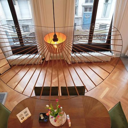 Traditional Chic, High Ceilings' Apt Aircos And Garage Amberes Exterior foto
