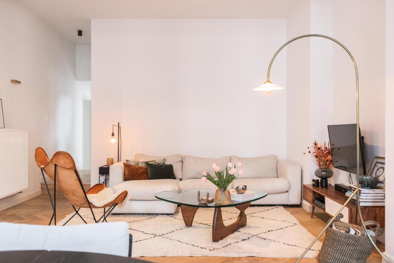 Traditional Chic, High Ceilings' Apt Aircos And Garage Amberes Exterior foto
